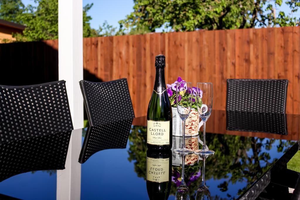 Kasekese Holiday Home With Sauna And Garden クレサーレ エクステリア 写真